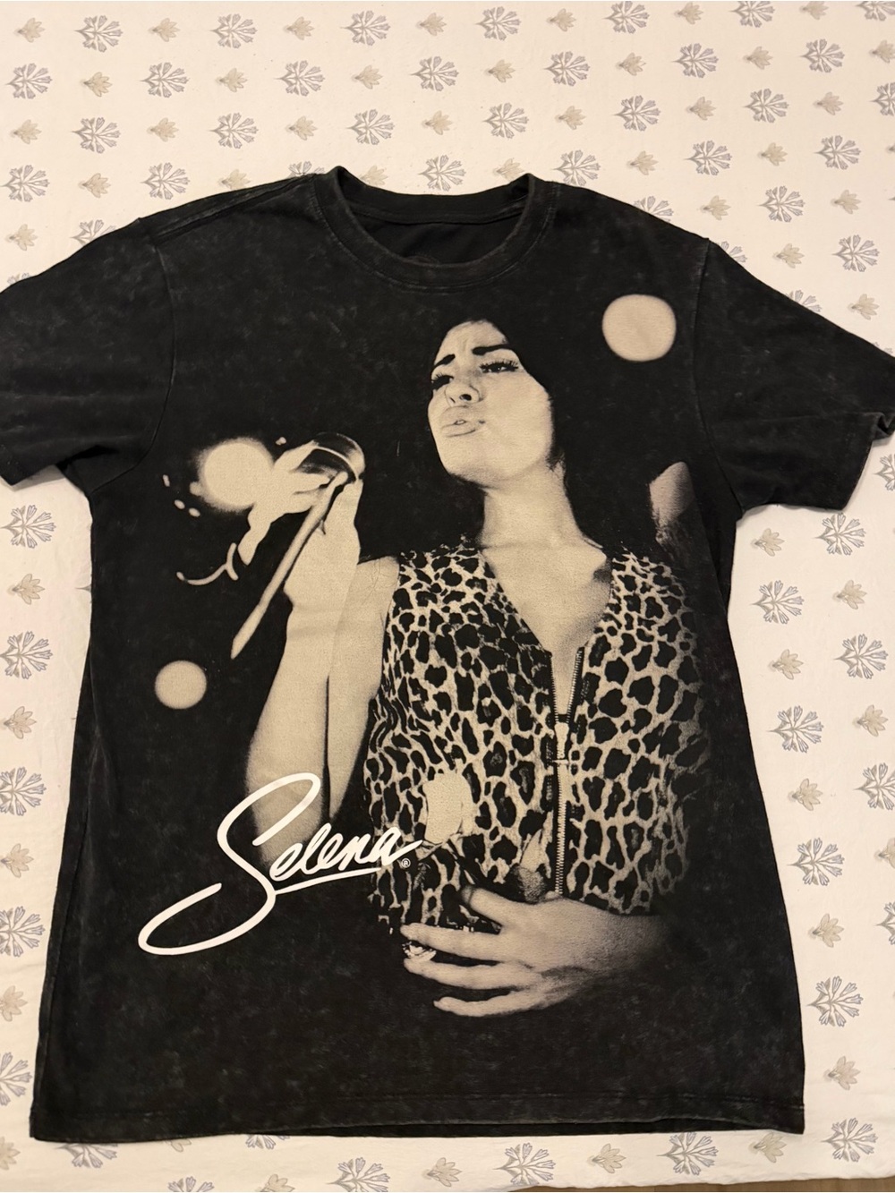 Black Graphic Crewneck Women's Tee - Selena Signature Print